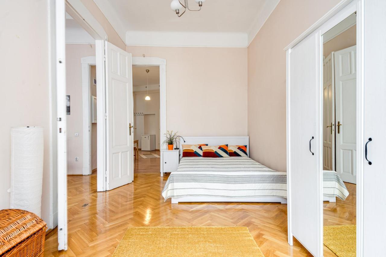 Vintage Apartment In The Jewish Quarter Budapest Exterior photo